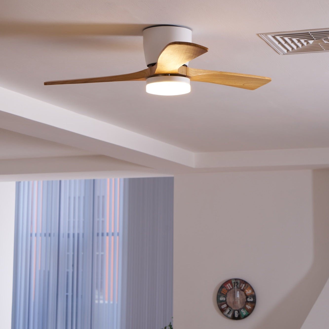 Brooklyn Nordic Wooden Ceiling Fan with Integrated Light – Ideal for Living Room or Bedroom