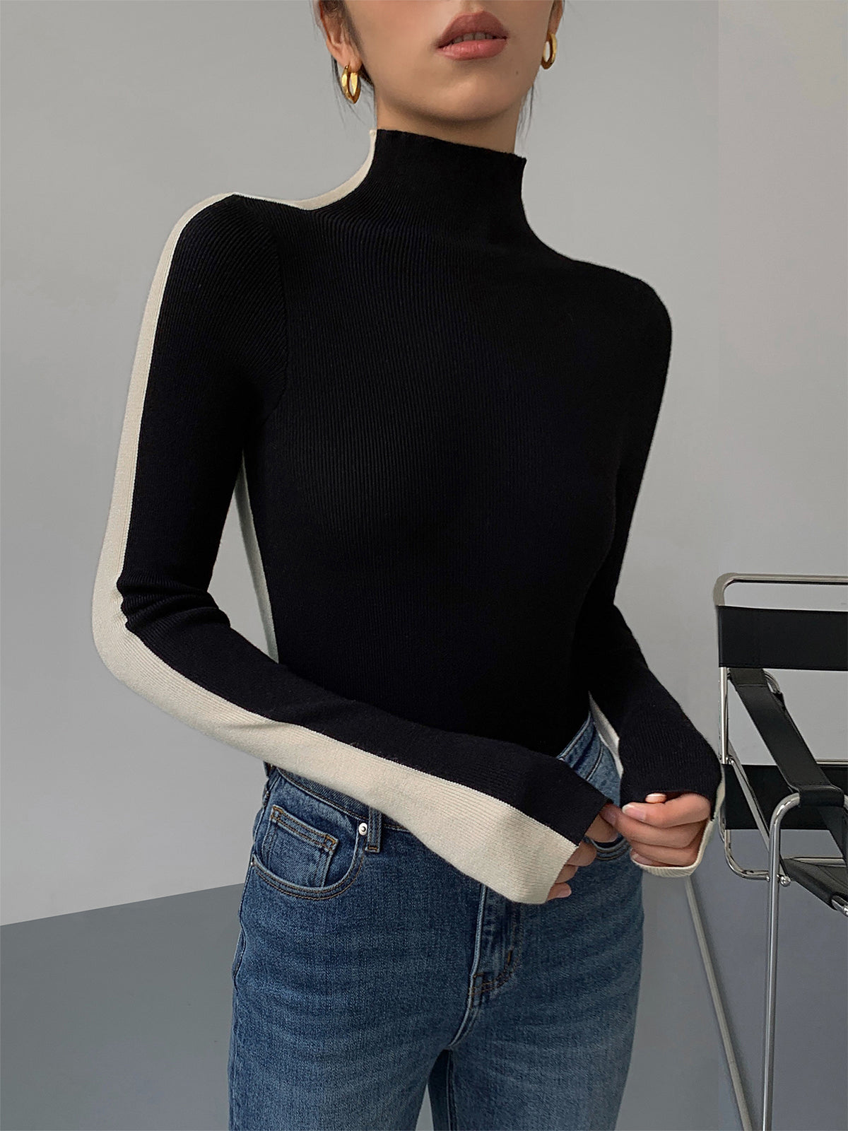 Juno | Relaxed Fit Two-Tone Holiday Knit Top