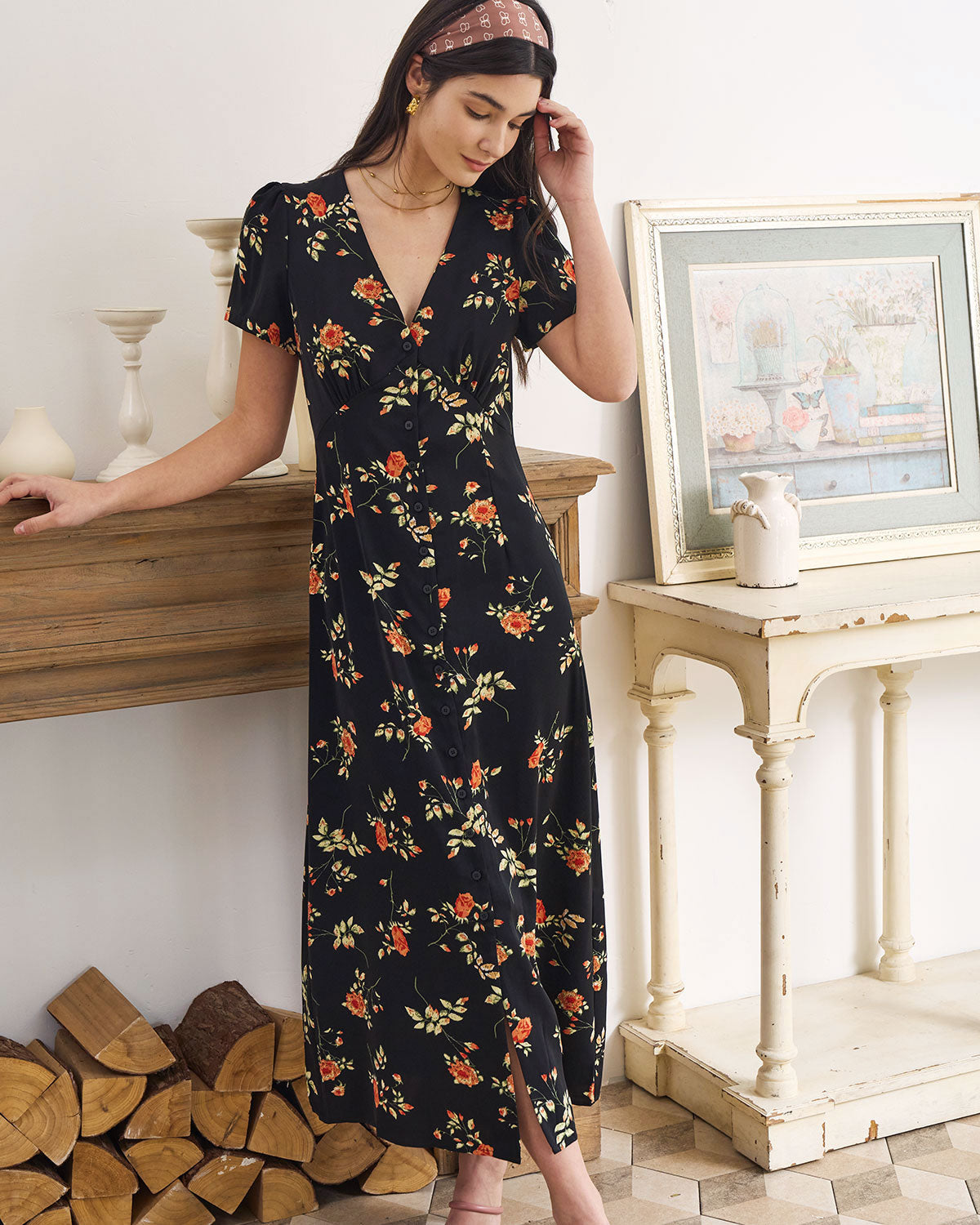 Leonora | Slim Fit V Neck Floral Summer Dress