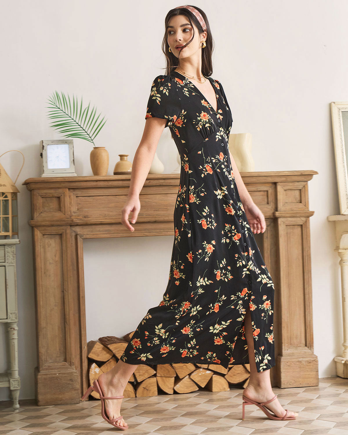 Leonora | Slim Fit V Neck Floral Summer Dress