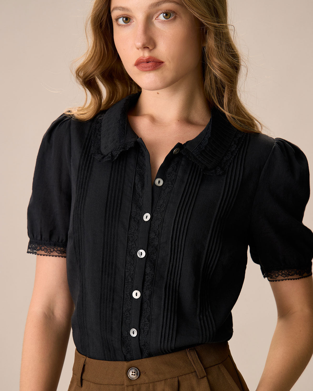 Lucy | Fitted Chelsea Collar Lace Trim Cotton Blouse Holiday Clothes
