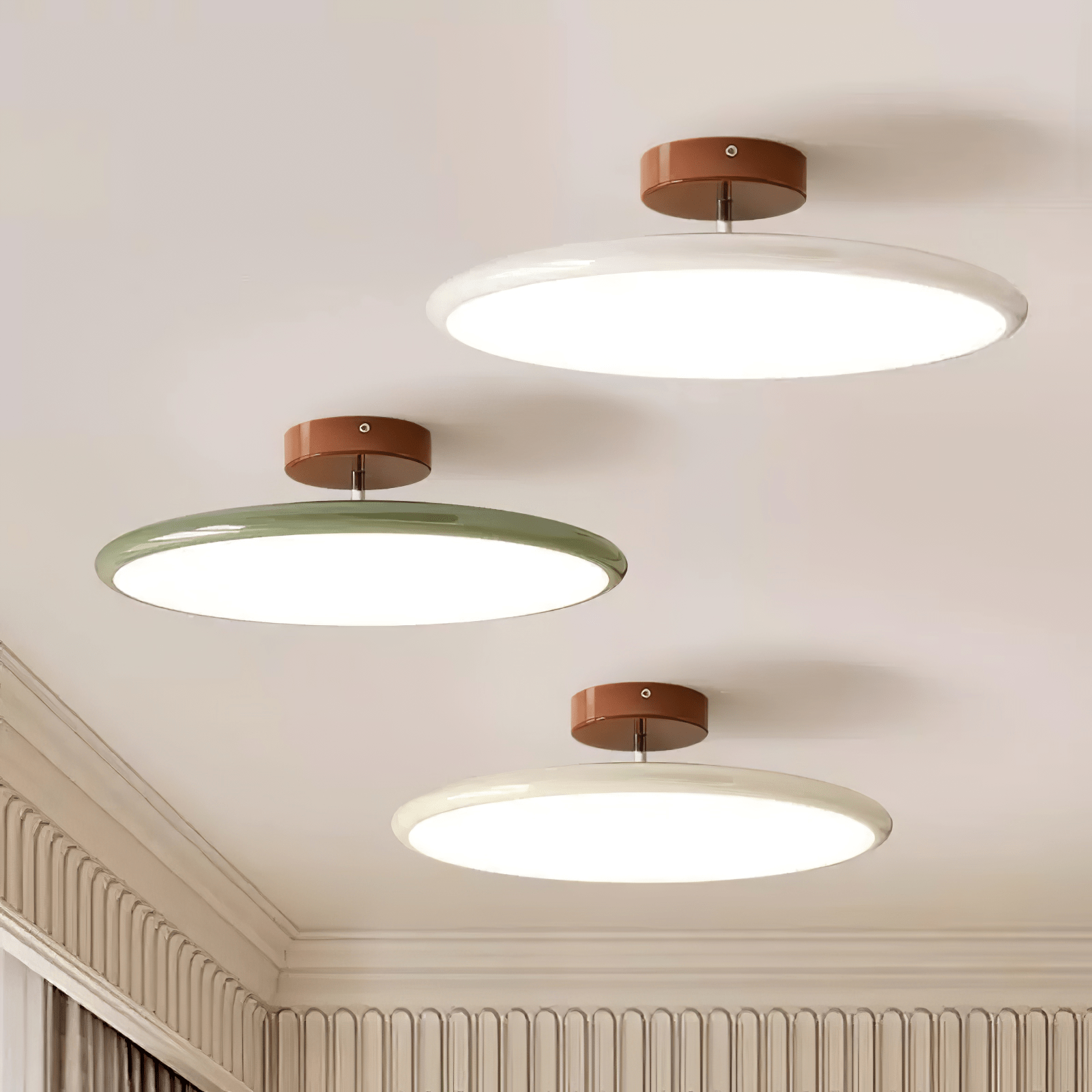 Matte Black Adjustable Ceiling Lamp with Soft Diffused Light – Ideal for Living Room or Bedroom