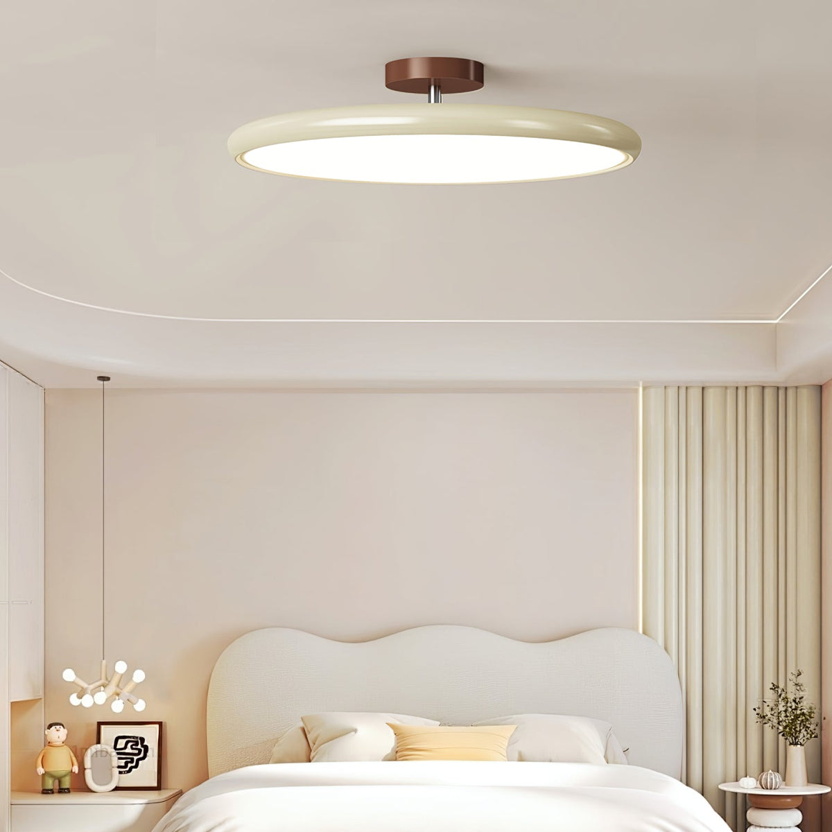 Matte Black Adjustable Ceiling Lamp with Soft Diffused Light – Ideal for Living Room or Bedroom