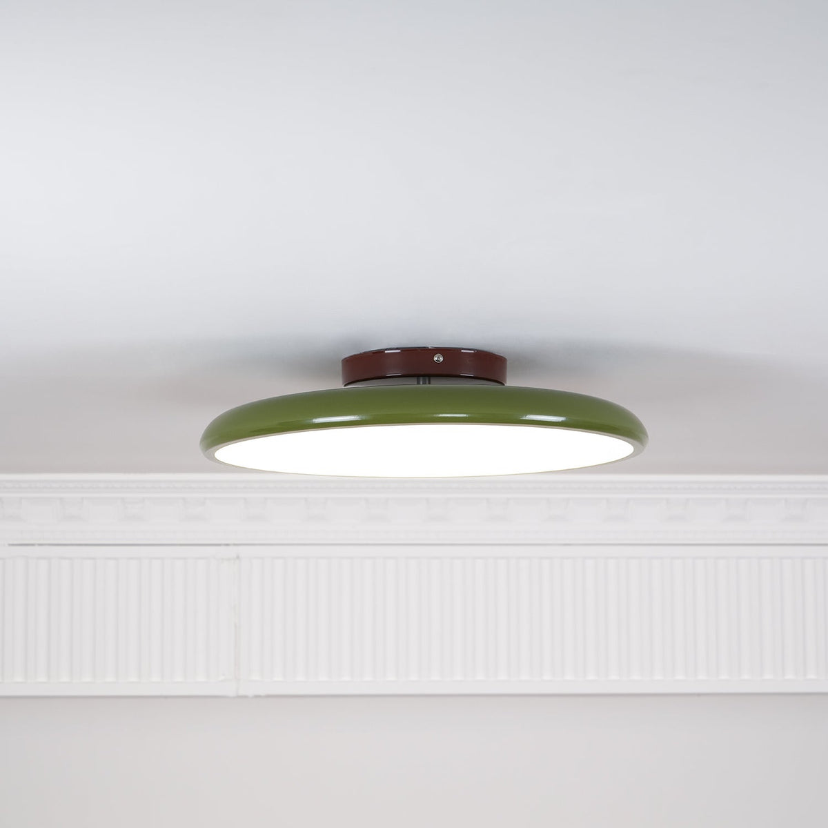 Matte Black Adjustable Ceiling Lamp with Soft Diffused Light – Ideal for Living Room or Bedroom