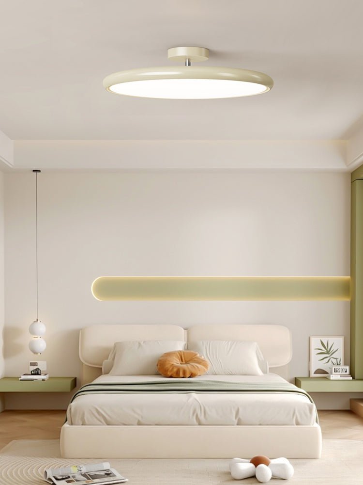 Matte Black Adjustable Ceiling Lamp with Soft Diffused Light – Ideal for Living Room or Bedroom