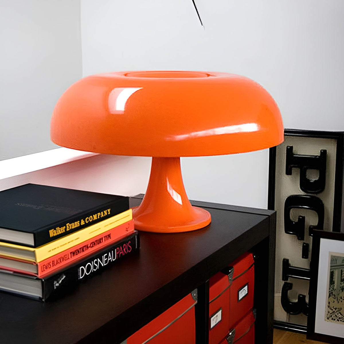 Minimalist LED Mushroom Table Lamp with Wireless Design – Ideal for Living Room or Bedroom