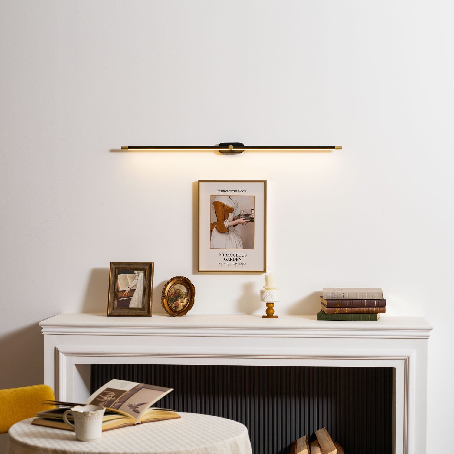 Minimalist Metal Rechargeable Wall Lamp with Linear Light – Ideal for Bedroom or Hallway