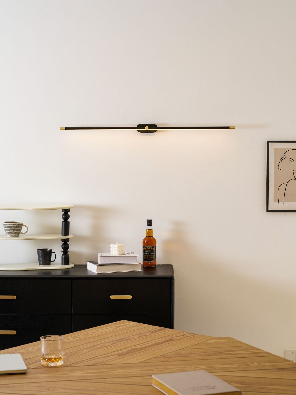 Minimalist Metal Rechargeable Wall Lamp with Linear Light – Ideal for Bedroom or Hallway