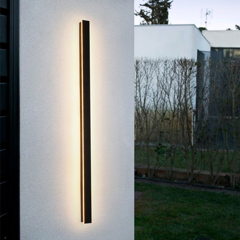 Minimalist Waterproof LED Wall Light with IP65 Rating – Ideal for Outdoor Spaces by Westmont