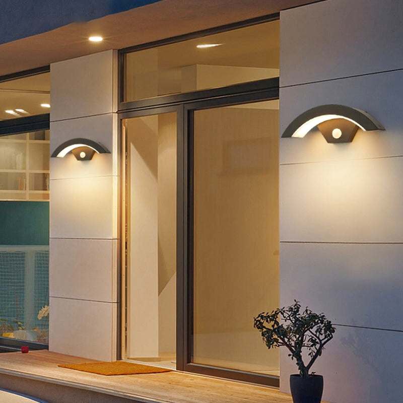 Modern Metal Outdoor Wall Sconce with Motion Sensor – Ideal for Exterior Spaces