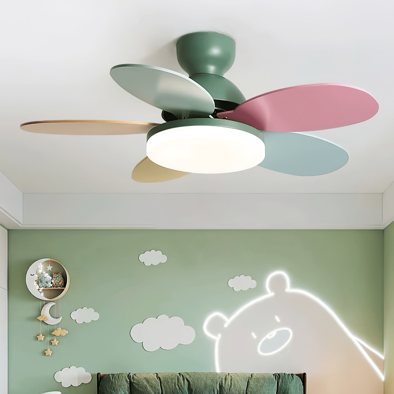 Petalo Design Ceiling Fan Light with Integrated Illumination – Ideal for Living Room or Bedroom