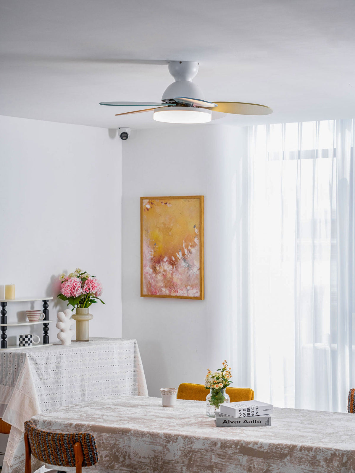 Petalo Design Ceiling Fan Light with Integrated Illumination – Ideal for Living Room or Bedroom