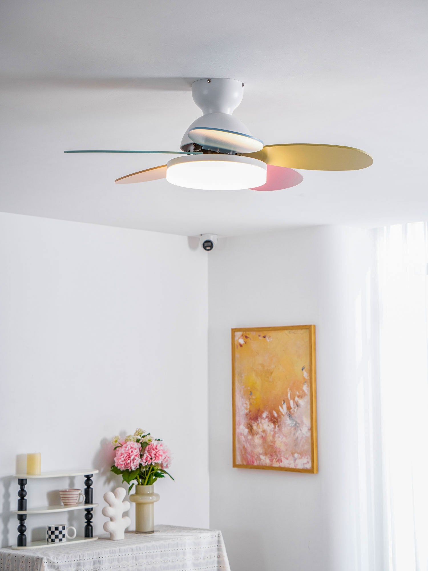 Petalo Design Ceiling Fan Light with Integrated Illumination – Ideal for Living Room or Bedroom