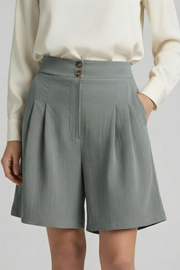 Quinn | High Waist Pleated Tailored Shorts