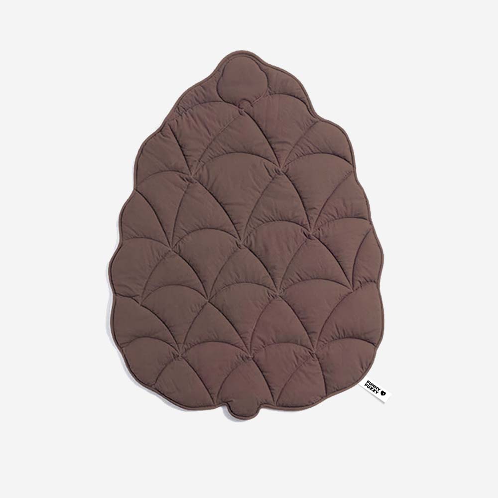 Soft Touch Leaf Design Dog Blanket with Dual Use – Ideal for Living Room or Couch