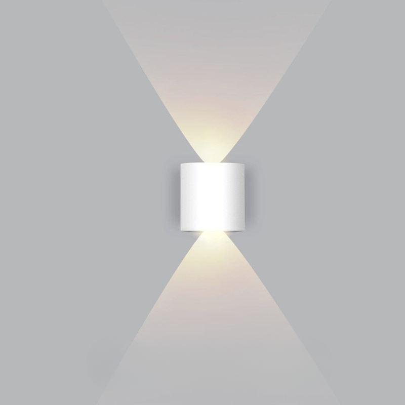 Weatherproof Metal Outdoor Light Fixture with Energy-Efficient LED – Ideal for Garden or Patio